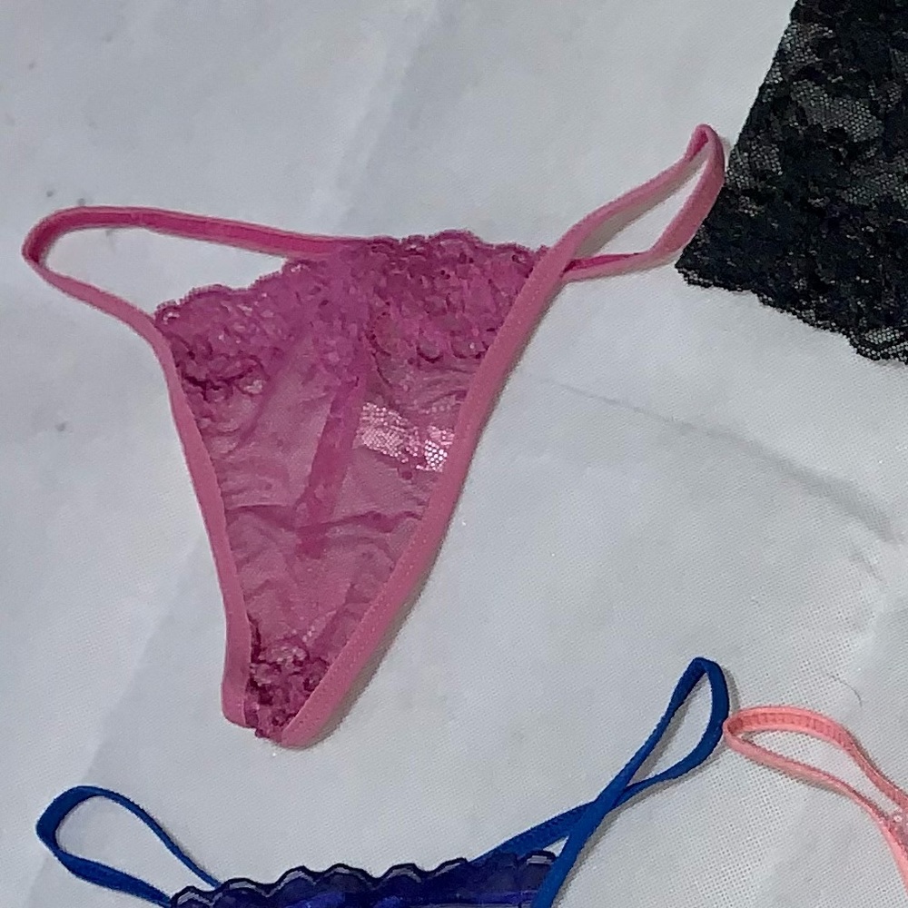 NWOT Mauve Lace G-String Panties Large